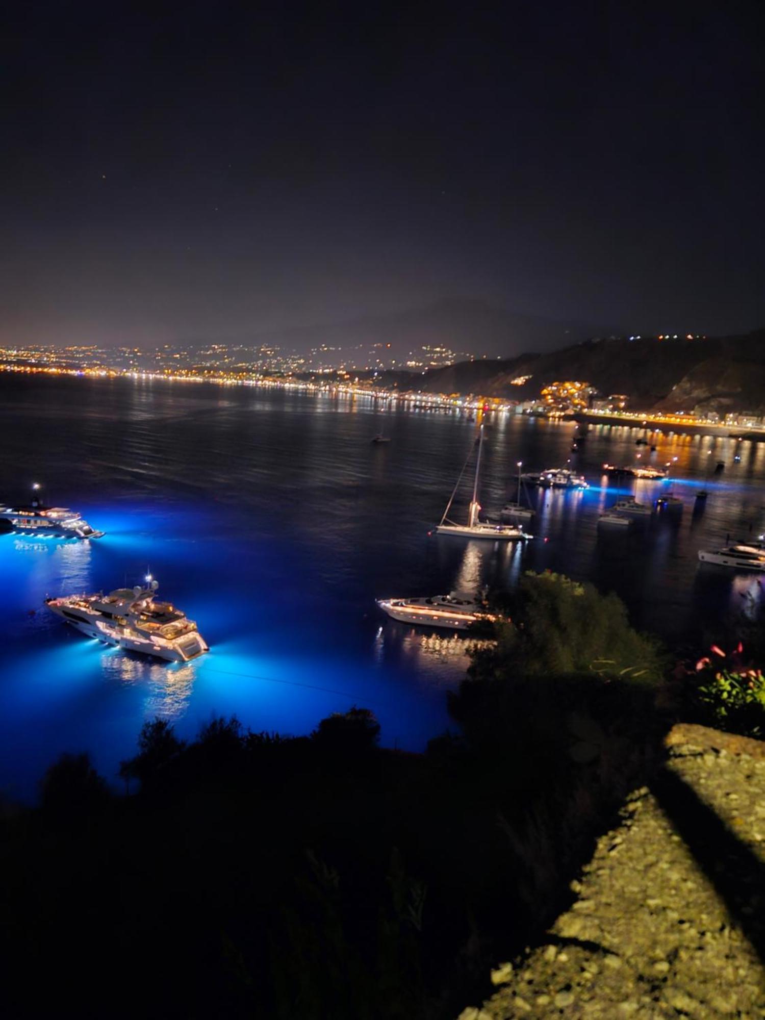 Villa Iris Giardini-Naxos Exterior foto